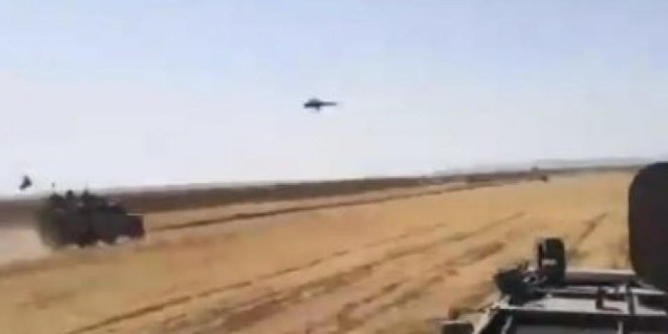 AMERIKANCI POKUŠALI DA BLOKIRAJU RUSKU PATROLU! Ludačka jurnjava konvoja, helikopteri - snimci otkrili koliko je situacija bila OZBILJNA! (VIDEO)