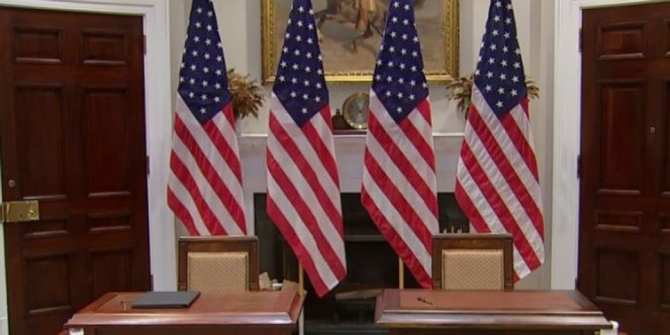 PROMENA PROTOKOLA U BELOJ KUĆI! Potpisivanje će biti u Ovalnom kabinetu! Sve je spremno! (FOTO)