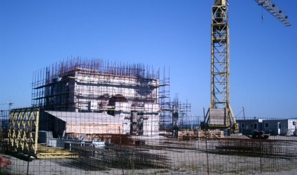 BAGDALA POSTAJE SVETO MESTO: Evo kako se odvija gradnja Hrama Svetih Arhangela, TREĆEG NA VIDIKOVCU IZNAD KRUŠEVCA