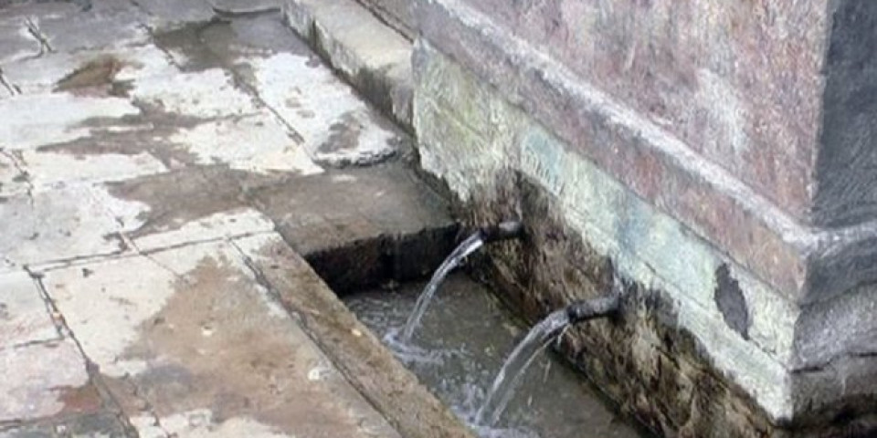 OBRATITE PAŽNJU: Voda u nekim javnim česmama u Kruševcu nije za piće, EVO KOJIM