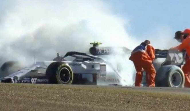 (VIDEO) UŽAS NA STAZI! Zapalio se bolid Formule 1!