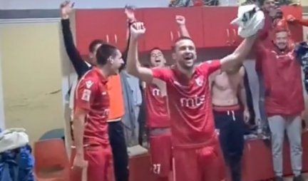 (VIDEO) GRMI MITAR MIRIĆ! Fudbaleri Radničkog znali kako da proslave pobedu nad Partizanom