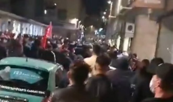 TURSKI "SIVI VUKOVI" MARŠIRAJU FRANCUSKIM ULICAMA uz povike „Alahu akbar“ i „Gde su Jermeni“! (VIDEO)