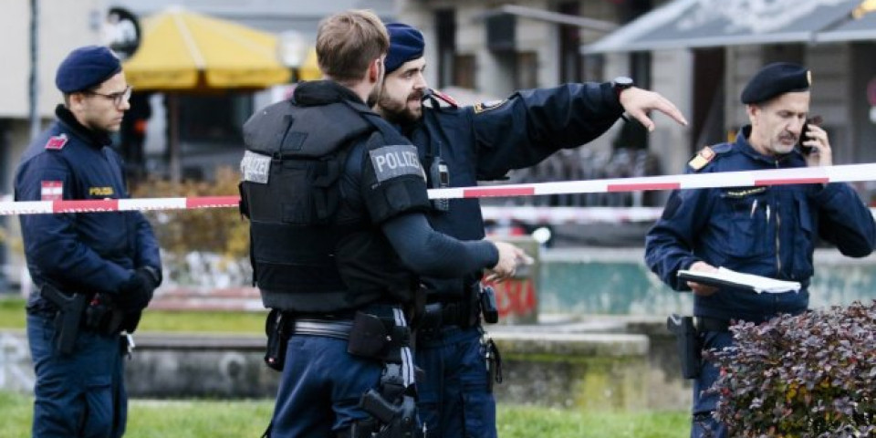 BEČKI TERORISTA PO UZORU NA NICU HTEO DA UBIJA I U CRKVI! Austrijski ministar policije saopštio JEZIVE DETALJE o Albancu koji je ubio četvoro ljudi!