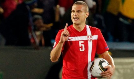 VIDIĆ SE DIVI PIKSIJU I ORLOVIMA: Ovo je drugačija Srbija! Vlahović ima samo 22 godine, a već daje golove!