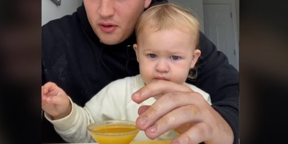 (VIDEO) Beba je prosula flašu soka na sto, a onda uradila NEVEROVATNU STVAR