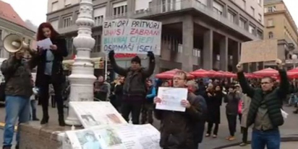 PROTEST U ZAGREBU! Građani ustali protiv novih korona mera! (VIDEO)