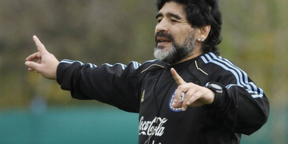 POJAVILI SE NOVI DETALJI, BUKTI RAT ZBOG MILIONA! Maradona je imao dva sefa, niko NE MOŽE DA IH OTVORI!