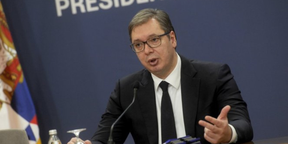 Vučić prima akreditivna pisma novoimenovanih ambasadora