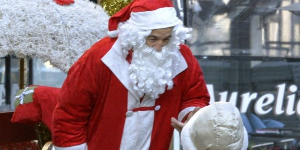 ULAGANJA MINIMALNA, A CENA "PAPRENA"! Ako postanete Deda Mraz uoči praznika, očekuje vas NEVEROVATNA CIFRA na kraju posla!