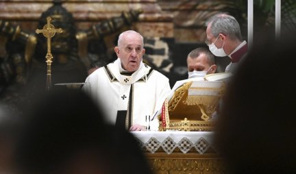 SKANDAL DRMA VATIKAN! Nestali milioni evra, papa bio primoran da povuče drastičan potez