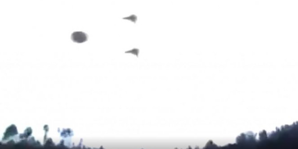 NEVEROVATAN SNIMAK! Dva borbena aviona prate VANZEMALJSKI BROD! Snimljeno u komšiluku!