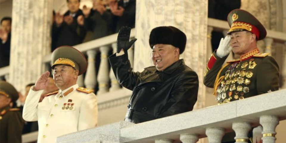 Kim ZATRESAO "GAĆE" AMERIMA, SPUSTIO sve AVIONE U SAD! Režim u Pjongjangu izazvao HAOS U AMERICI!