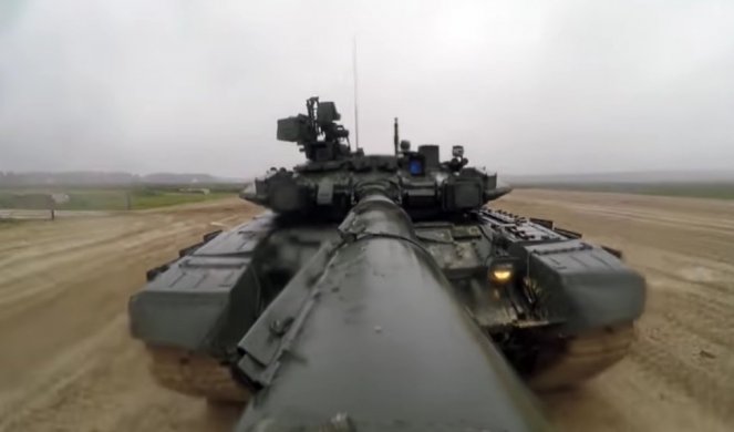 UKRAJINA DA SE SMIRI I NASTAVI DA BRANI OTADŽBINU! Kijev poručio šta čeka zaplenjene ruske tenkove, "ionako su uništeni, onesposobljeni"...