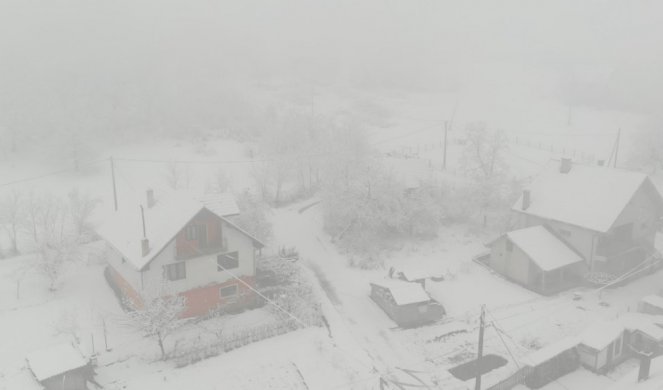 Zima se vratila u Srbiju, u pojedinim delovima PALO I VIŠE OD 20 CENTIMETARA SNEGA /VIDEO/FOTO/