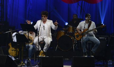 ČETVOROČASVNI MUZIČKI MARATON "Crvena jabuk" održala sjajan koncert u Beogradu