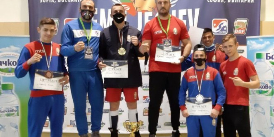 ŽETVA MEDALJA! Srpski bokseri sjajni u Sofiji