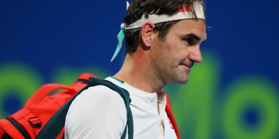 ŠOK! DA LI JE OVO POČETAK KRAJA!? Federer ponovo ide na OPERACIJU KOLENA! /VIDEO/