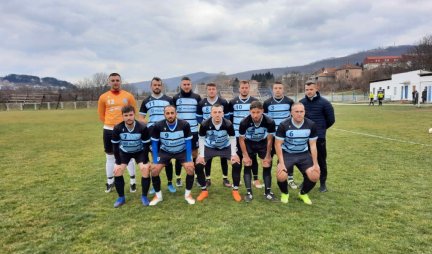 Mozzart podržao fudbalere sa Kosova i Metohije! Nova oprema stigla za FK Gracko kao nagrada za plasman u viši rang takmičenja!