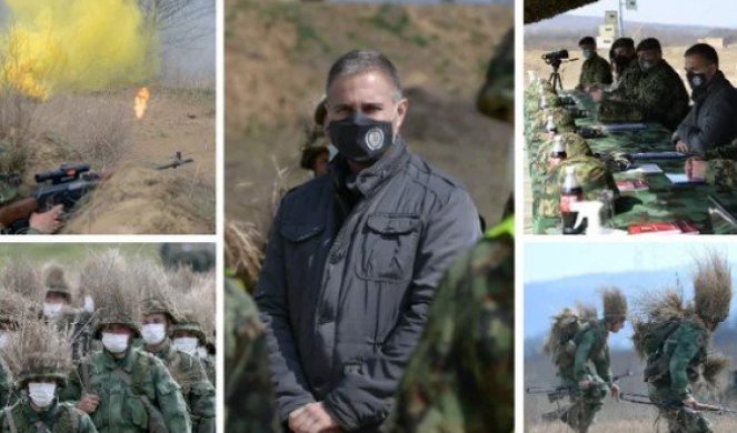 Stefanović na poligonu ''Peskovi'': Vojska najčvršći bedem odbrane naše zemlje /VIDEO/
