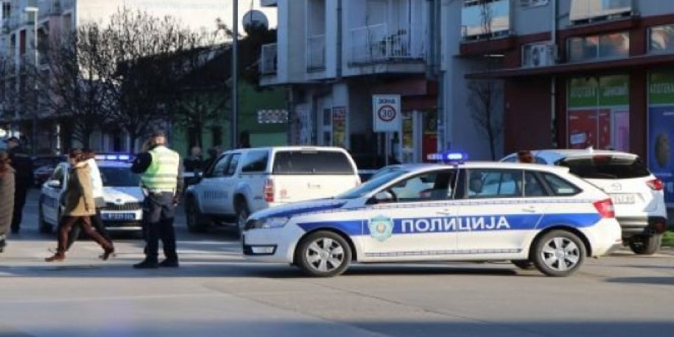 POLICIJA U RADNJI PRONAŠLA DOKAZE! Uhapšeni Čačani zbog preprodaje delova kradenih automobila
