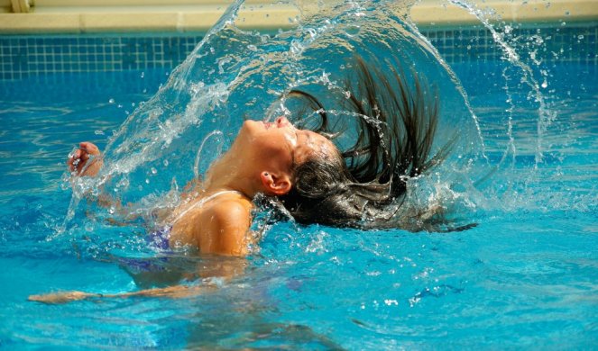 GUBIĆETE KILOGRAME, OTKLONITI BOL U LEĐIMA... 5 načina kako plivanje utiče na vaše zdravlje!
