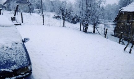 SRBIJA SE ZABELELA 20. APRILA! Pao sneg na Vlasinskom jezeru! /FOTO/