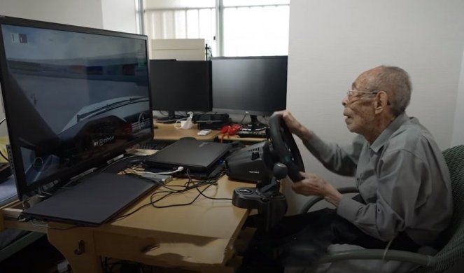 BIVŠI TAKSISTA IMA 93 GODINE I DALJE JE MAJSTOR MANEVRISANJA! Japanski penzioner postao JUNAK virtualnih trka! /VIDEO/