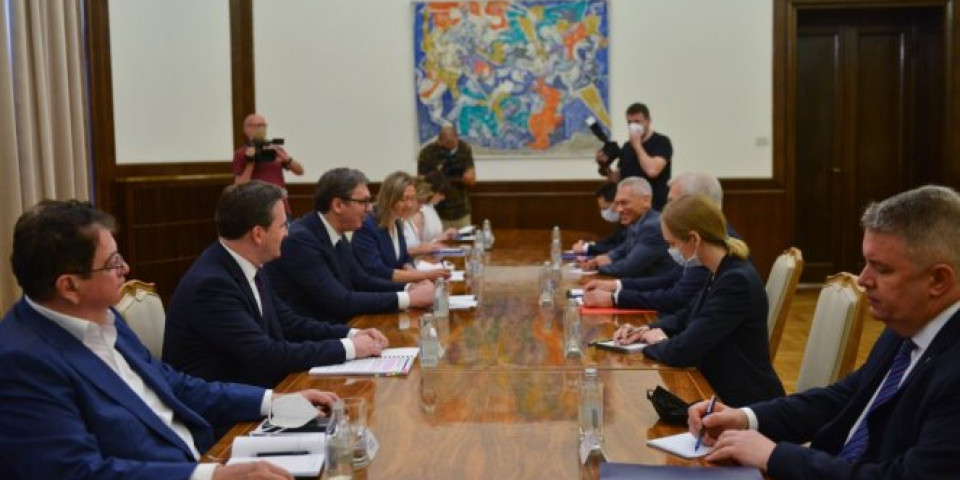 Vučić se sastao sa zamenikom ministra inostranih poslova Ruske Federacije /VIDEO/
