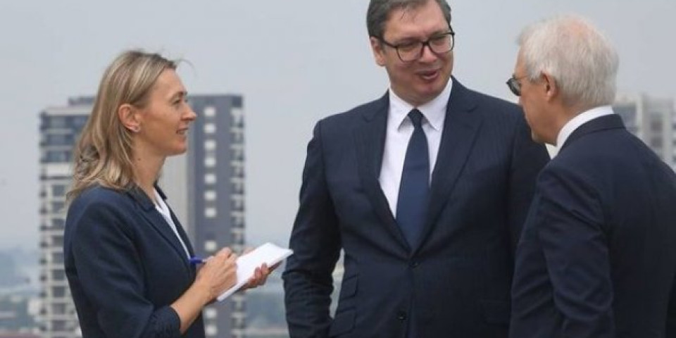 Odličan sastanak sa Aleksandrom Gruškom! Vučić sa najbližim saradnikom Sergeja Lavrova /FOTO/