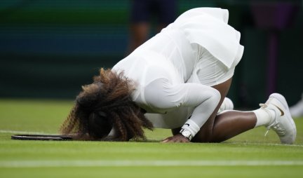 HOROR NA VIMBLDONU! Serena u SUZAMA PREDALA meč nakon STRAVIČNOG pada! /FOTO/VIDEO/