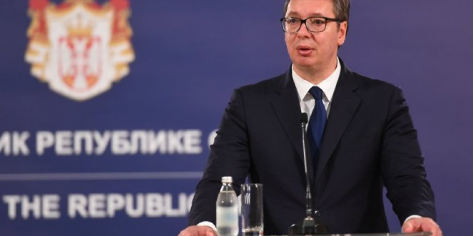 Vučić uputio telegram saučešća povodom smrti Stekića