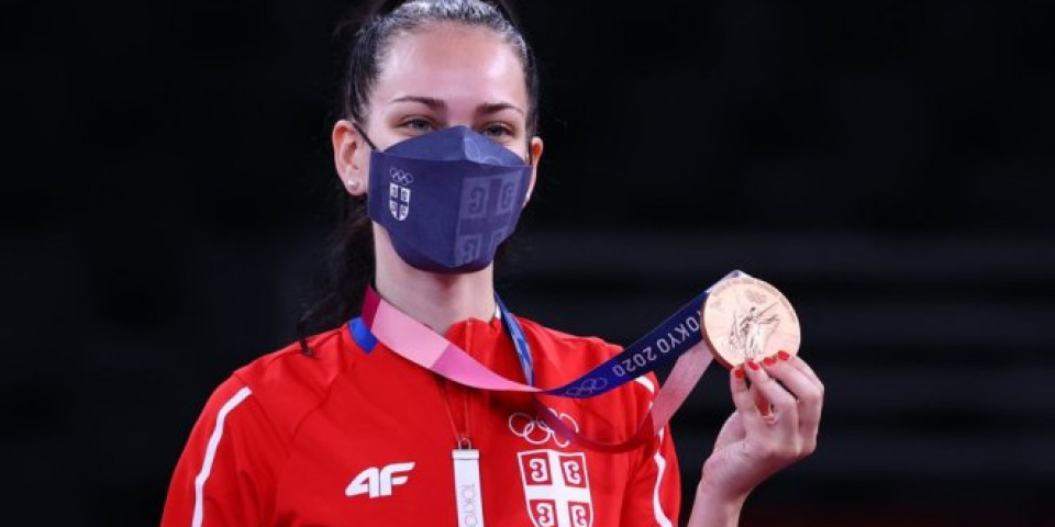 ČEK NA 50.000 EVRA! Tijana Bogdanović donela Srbiji medalju i bogato nagrađena!