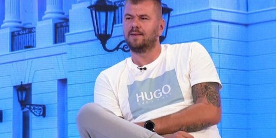 Hit! Velika muzička zvezda oduševljenja Janjušem, bivši košarkaš joj poslao odgovor koje je sve nasmejao! /FOTO/