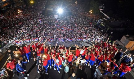 SPEKTAKULARAN DOČEK ZA NAŠE ŠAMPIONE! Srbija se POKLONILA BESMRTNIM herojima! /VIDEO/FOTO/