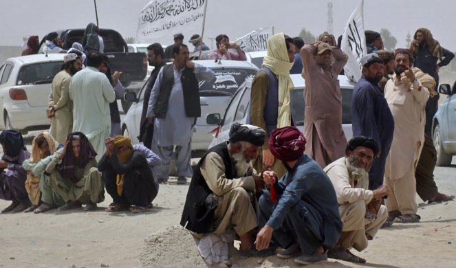 Užas u Avganistanu: Troje poginulo, 15 ranjeno u eksploziji u džamiji