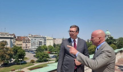 Predstavnik četvrte generacije čuvene italijanske porodice! Vučić se sastao sa legendarnim Đuzepeom Ciprijanijem! Foto
