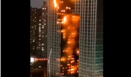 VATRA GUTA NEBODER U KINI! Drama u gradu Galjen, 30 vatrogasnih vozila bori se sa vatrenom stihijom! /VIDEO/