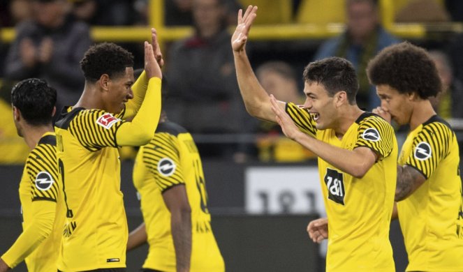 Totalna ludnica u Dortmundu! Haland u nadoknadi doneo pobedu Borusiji /VIDEO/