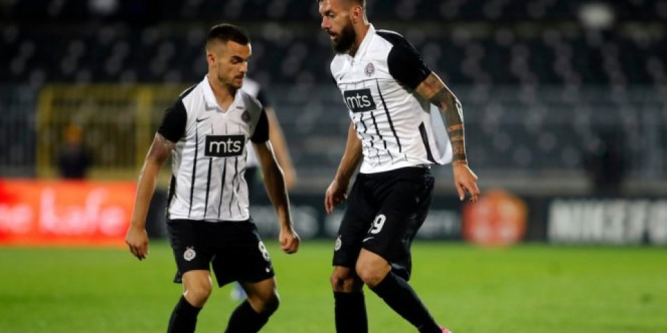 Kakve MAŠINERIJE! Partizanovi rivali iz Lige konferencija dali BAR PO PET golova