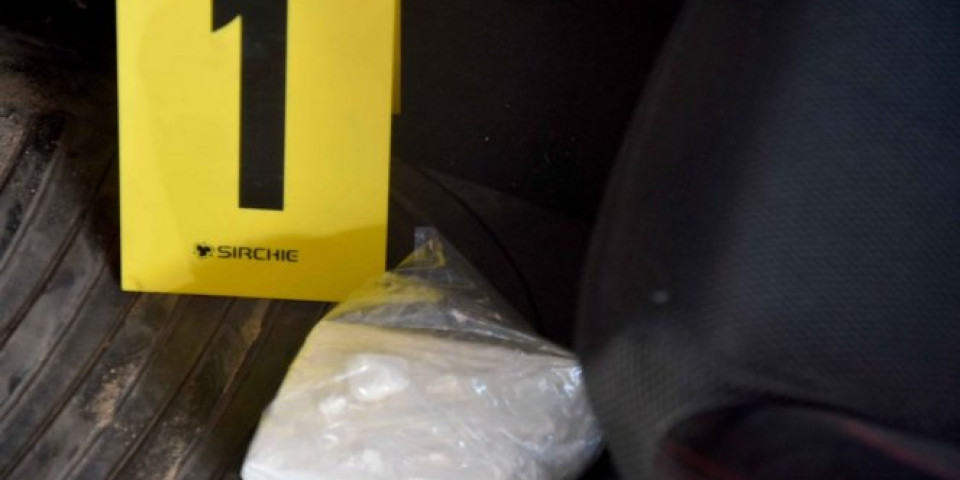 VELIKA AKCIJA SRPSKE POLICIJE! Zaplenjeno osam kilograma kokaina!