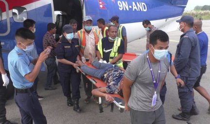 TRAGEDIJA U NEPALU Najmanje 28 poginulih u padu autobusa u provaliju