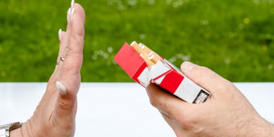 Enormno poskupljuju cigarete, čak 23 evra za paklicu! Doktor upozorava: Veliki broj mladih je propušilo, to treba što pre da se zaustavi!