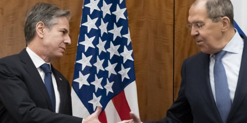 Sa fronta na pregovarački sto! Da li će Vašington izigrati Zelenskog? Šta se Lavrov dogovorio sa američkim zvaničnicima na tajnom sastanku?
