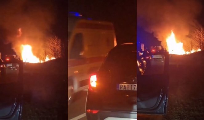 TEŠKA SAOBRAĆAJKA! Zapalio se automobil posle sudara sa traktorom! DVE OSOBE POGINULE /VIDEO/