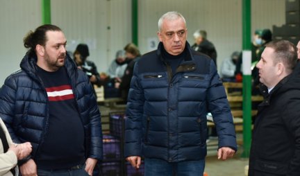 Ministar Nedimović, pokrajinski sekretar Božić i gradonačelnik Bakić obišli porodičnu firmu „Sufruit“ u Tavankutu