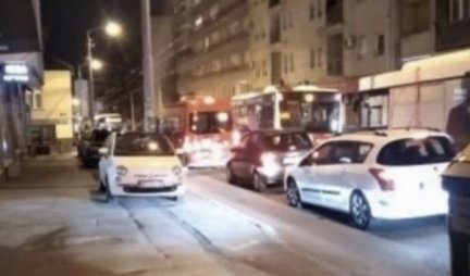 Nožem uboden mladić u Molerovoj ulici! Četvorica muškaraca napala ga dok je bio u kolima sa devojkom