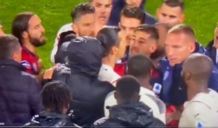 IBRAHIMOVIĆ BESAN KAO RIS, JEDVA SU GA ZAUSTAVILI! Zlatan umalo prebio rivala, igrači Milana na udaru rasista! (VIDEO)