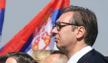 Vučić zagrmeo u Kruševcu: DA VIŠE NIKADA I NIKOME NE PADNE NA PAMET DA OVU DIVNU ZEMLJU NAPADNE! IMAMO ŠTA DA ČUVAMO, IMAMO ŠTA DA ŠTITIMO!