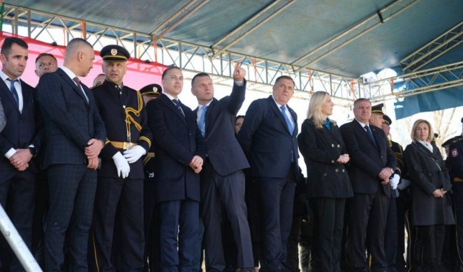 Ministar Stefanović prisustvovao svečanosti povodom obeležavanja Dana policije Republike Srpske!